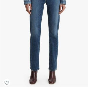 Levi’s Classic Straight Jeans
